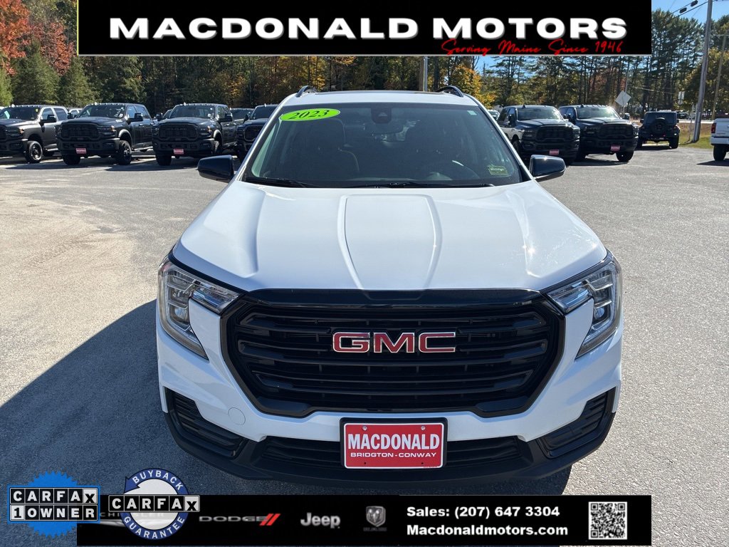2023 Gmc Terrain SLE photo 2