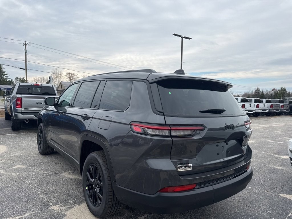 New 2025 Jeep Grand Cherokee L ALTITUDE X 4X4 Sport Utility