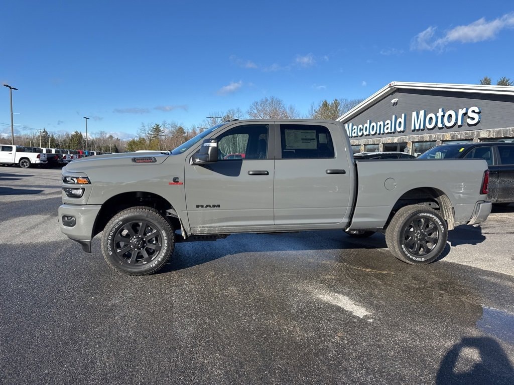 New 2026 Ram 2500 BIG HORN CREW CAB 4X4 6'4 BOX Pickup