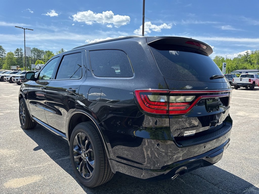 2025 Dodge Durango GT photo 2