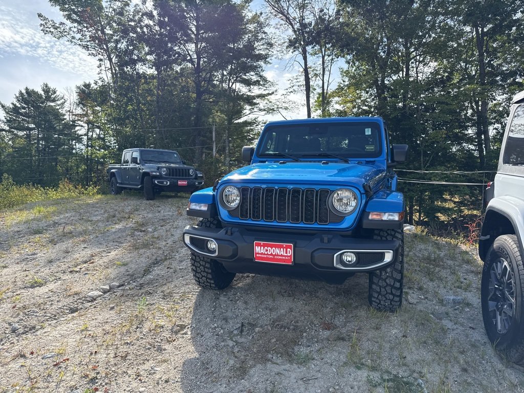 2025 Jeep Gladiator High Tide's photo