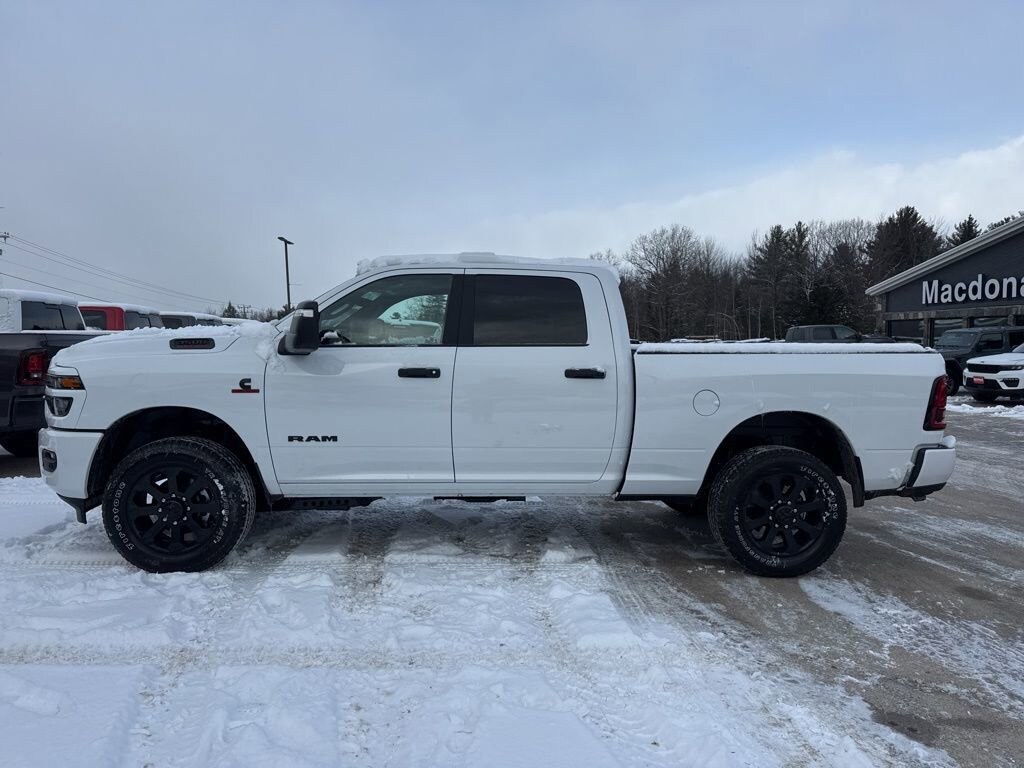 New 2026 Ram 3500 BIG HORN CREW CAB 4X4 6'4 BOX Pickup