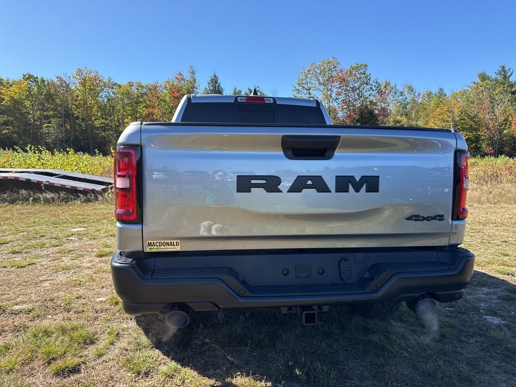 New 2026 Ram 1500 WARLOCK CREW CAB 4X4 5'7 BOX Pickup