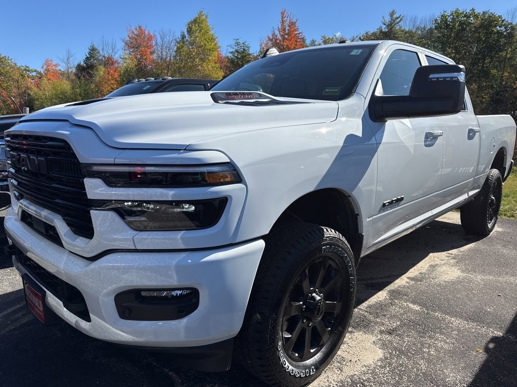 New 2026 Ram 2500 LARAMIE CREW CAB 4X4 6'4 BOX Pickup