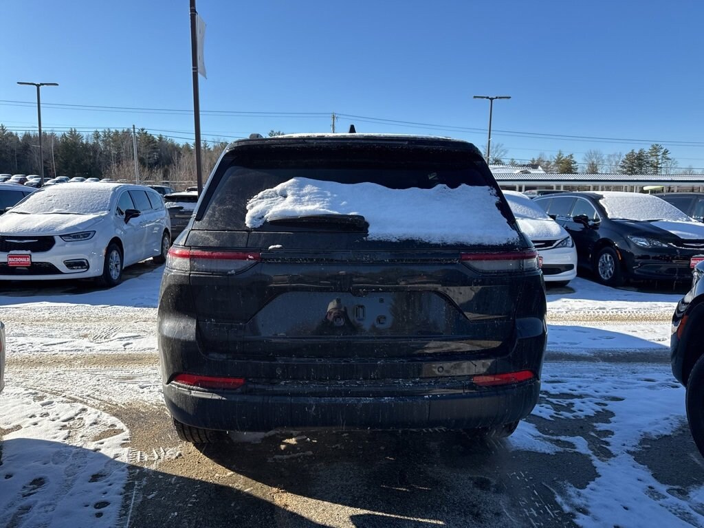 New 2025 Jeep Grand Cherokee ALTITUDE X 4X4 Sport Utility