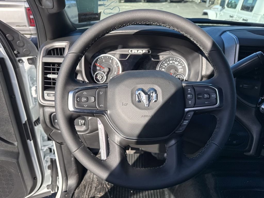 2026 RAM 3500 Chassis Tradesman - Photo 12