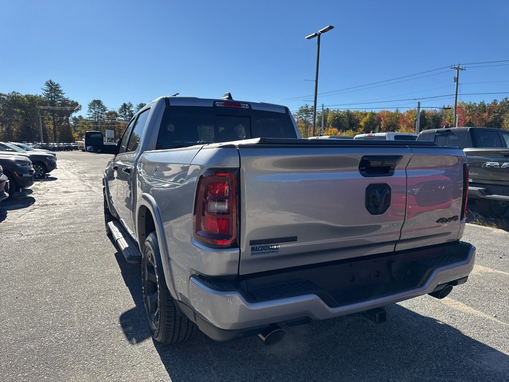 New 2026 Ram 1500 BIG HORN CREW CAB 4X4 5'7 BOX Pickup