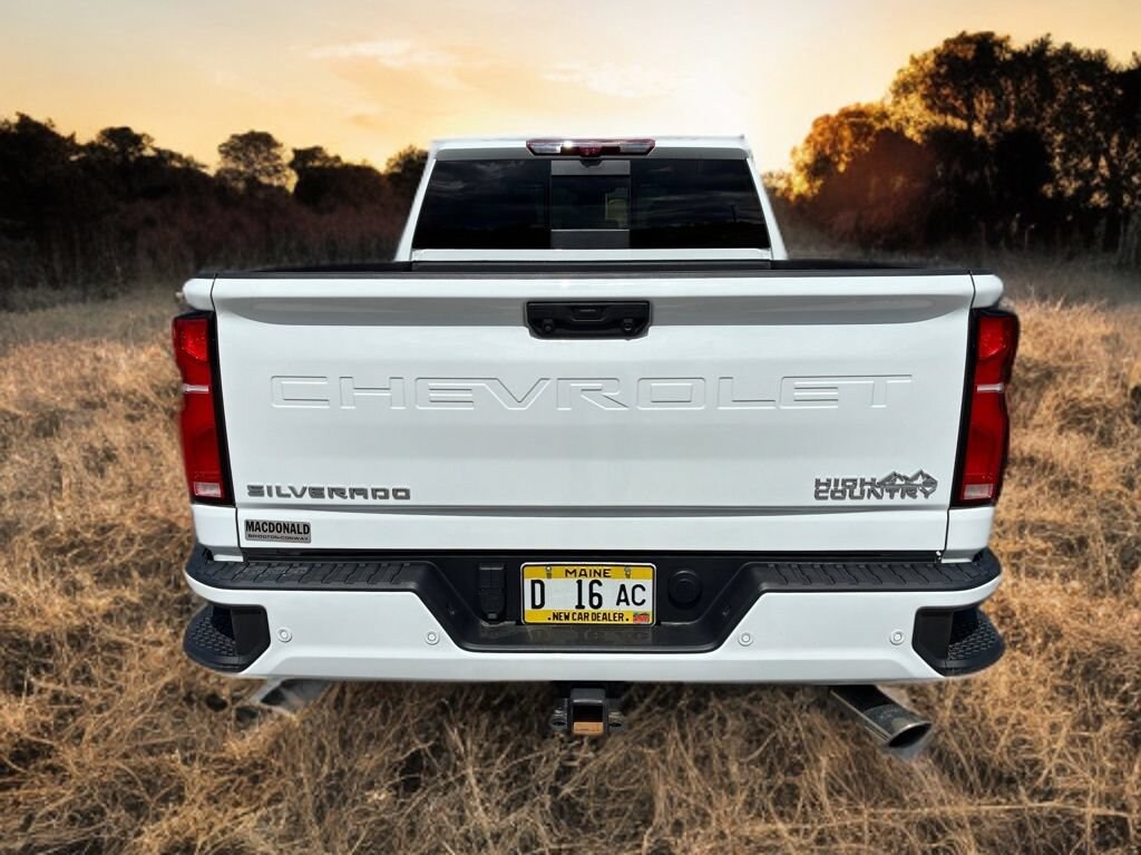Used 2024 Chevrolet Silverado 2500HD High Country 4WD Crew Cab 159 High Country