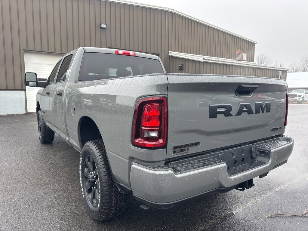 New 2026 Ram 2500 BIG HORN CREW CAB 4X4 6'4 BOX Pickup