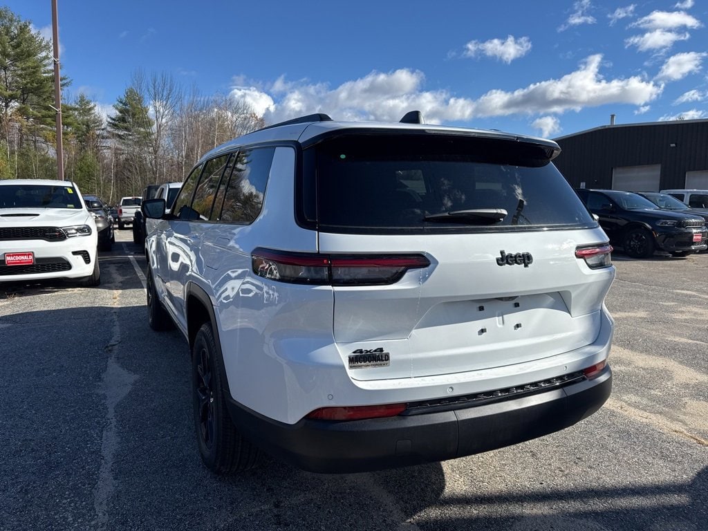 New 2025 Jeep Grand Cherokee L ALTITUDE X 4X4 Sport Utility