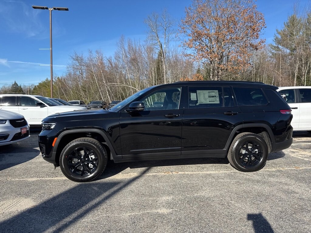 New 2025 Jeep Grand Cherokee L ALTITUDE X 4X4 Sport Utility