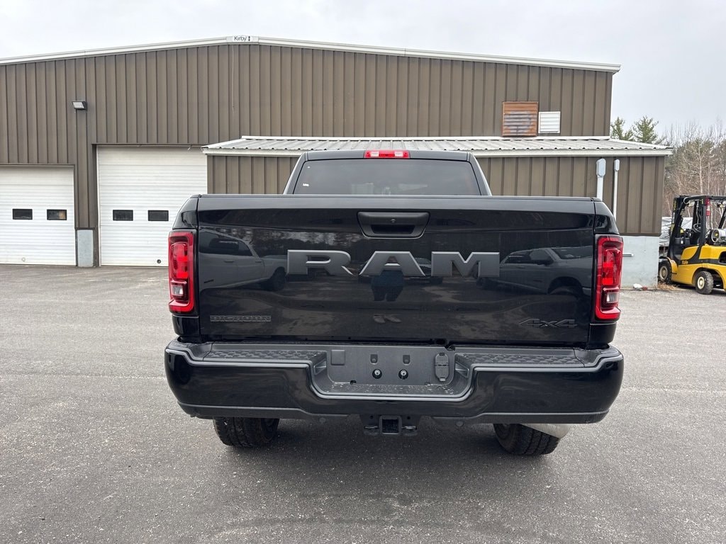 New 2026 Ram 2500 BIG HORN CREW CAB 4X4 6'4 BOX Pickup