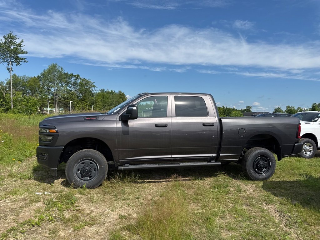 2025 Ram 2500 Tradesman photo 2