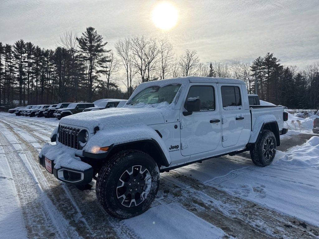 2025 Jeep Gladiator Sport S's photo