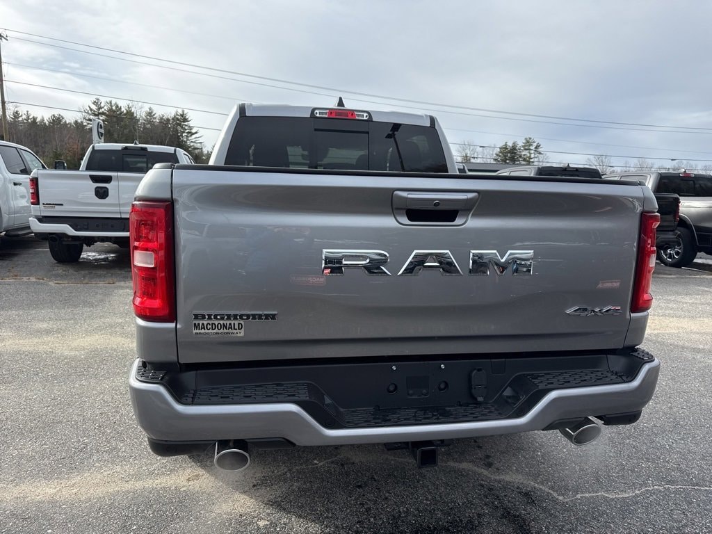 New 2026 Ram 1500 BIG HORN CREW CAB 4X4 5'7 BOX Pickup