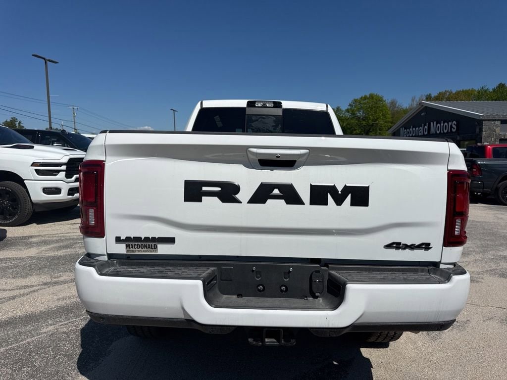New 2026 Ram 3500 LARAMIE MEGA CAB 4X4 6'4 BOX Pickup