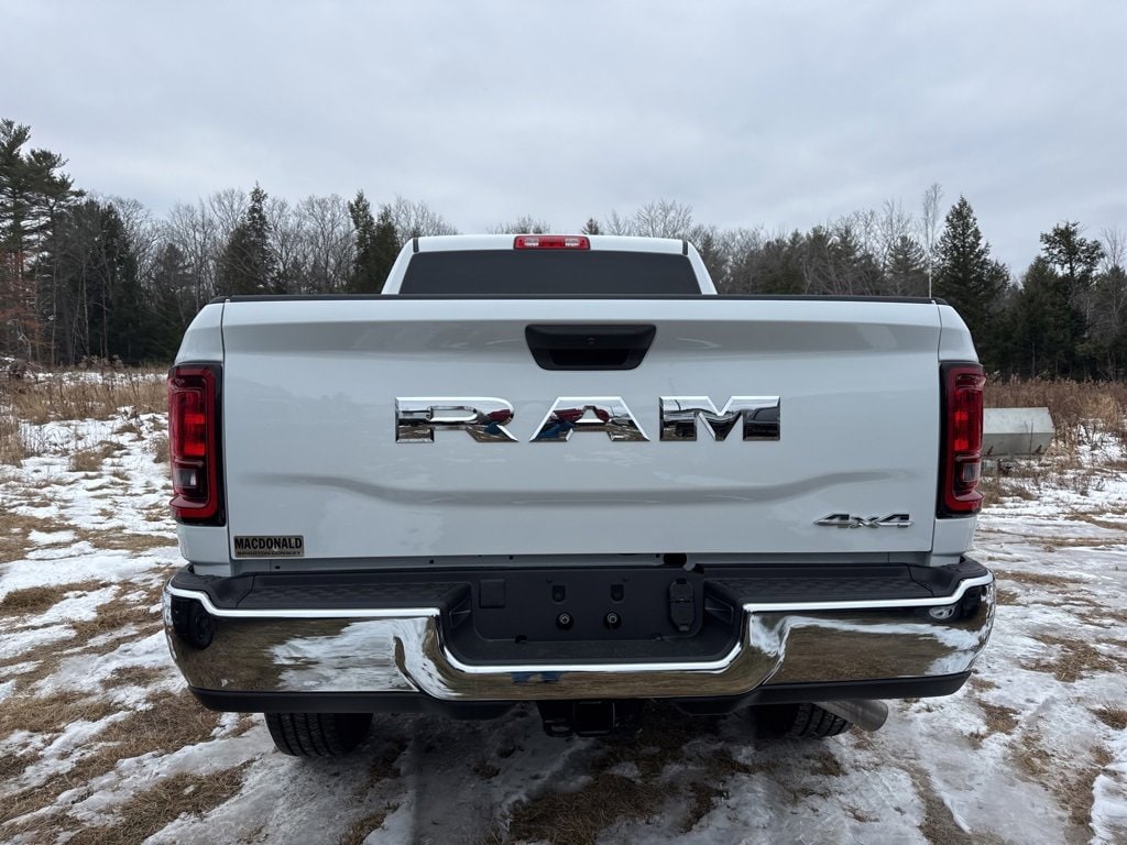 New 2026 Ram 2500 TRADESMAN CREW CAB 4X4 6'4 BOX Pickup