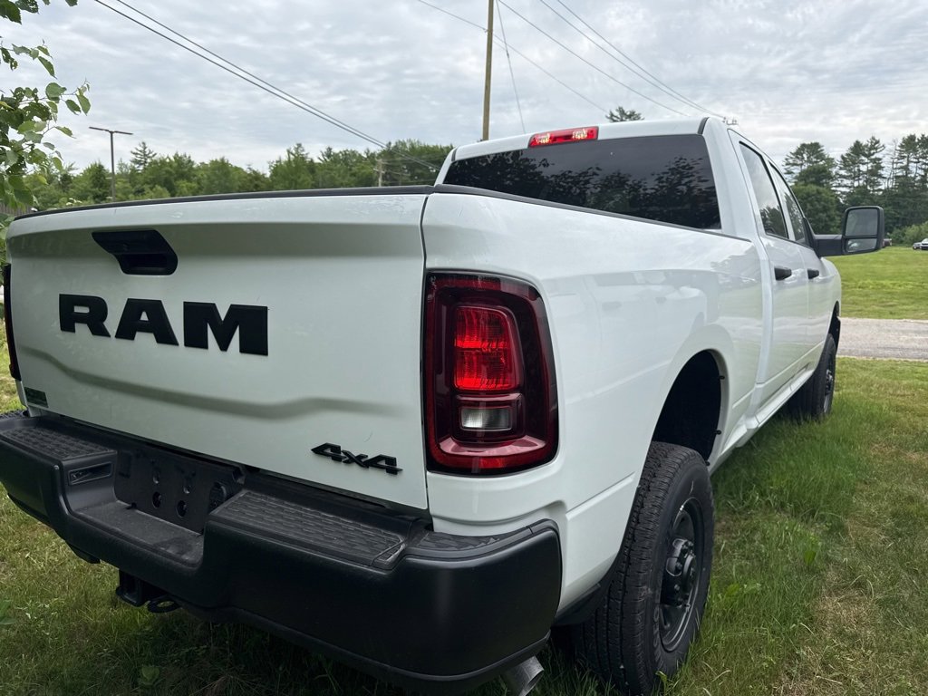 2025 Ram 2500 Tradesman photo 3