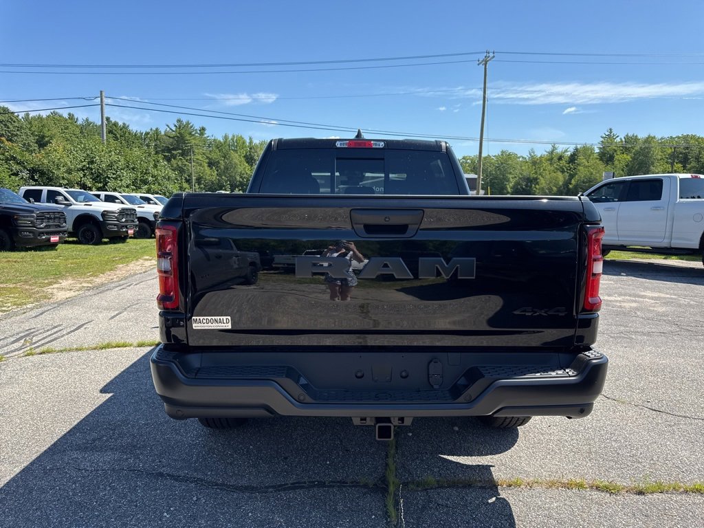 2025 Ram 1500 Tradesman photo 4