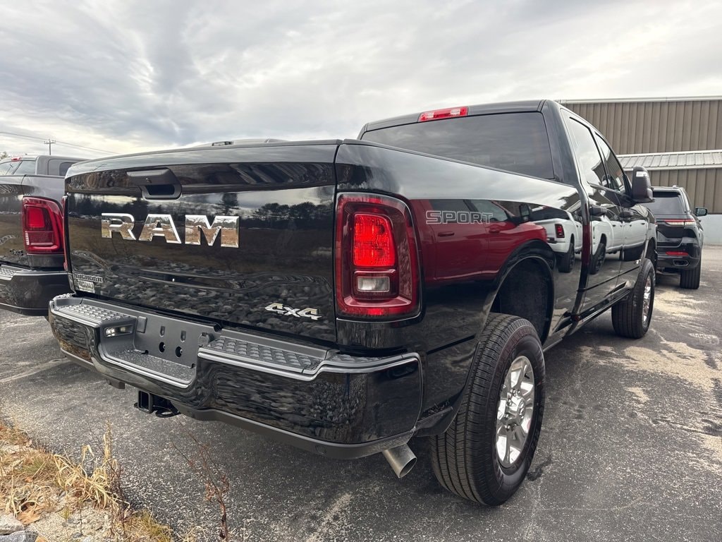 New 2026 Ram 2500 BIG HORN CREW CAB 4X4 6'4 BOX Pickup