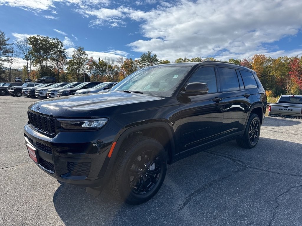 2025 Jeep Grand Cherokee L Altitude's photo