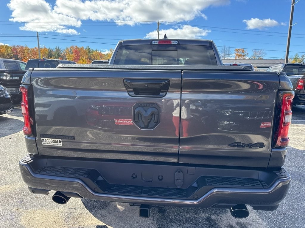 New 2026 Ram 1500 BIG HORN CREW CAB 4X4 5'7 BOX Pickup