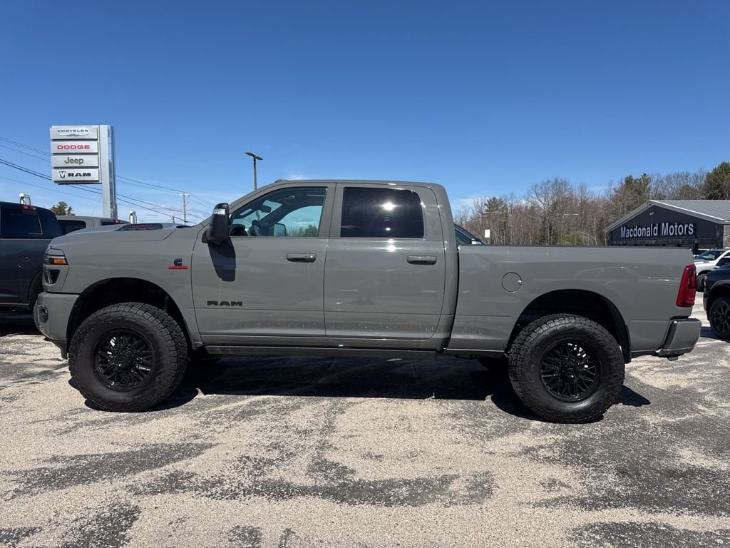 New 2026 Ram 2500 LARAMIE CREW CAB 4X4 6'4 BOX Pickup