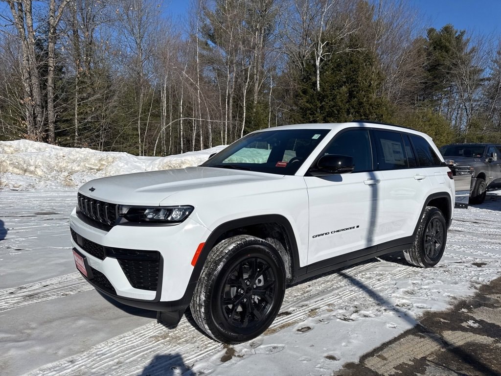 New 2026 Jeep Grand Cherokee LAREDO ALTITUDE 4X4 Sport Utility