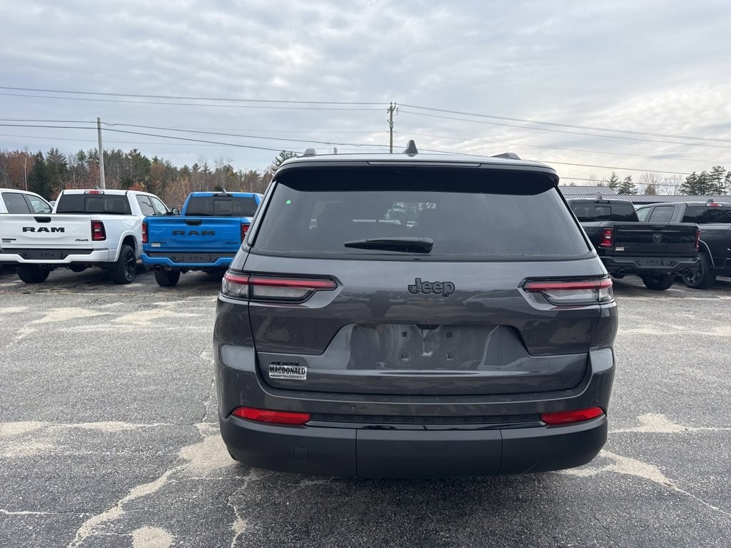 New 2025 Jeep Grand Cherokee L ALTITUDE X 4X4 Sport Utility