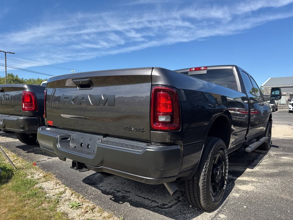 2025 Ram 3500 Tradesman photo 4