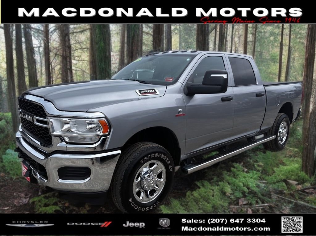 2023 RAM 3500 Tradesman 4X4 Crew Cab SWB's photo