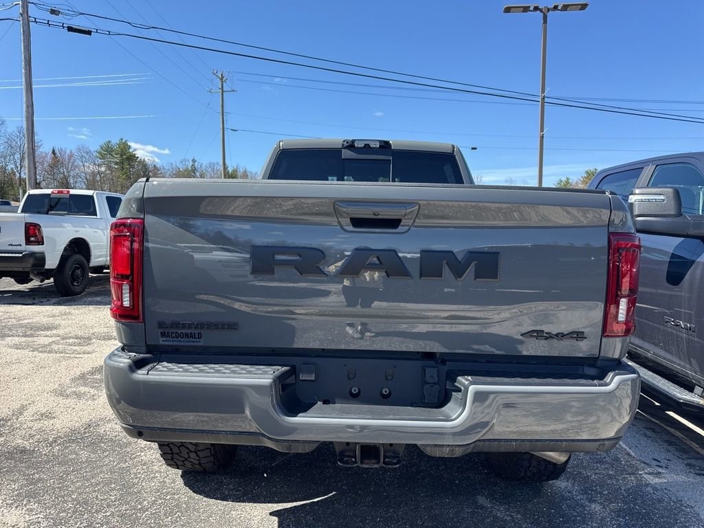 New 2026 Ram 2500 LARAMIE CREW CAB 4X4 6'4 BOX Pickup