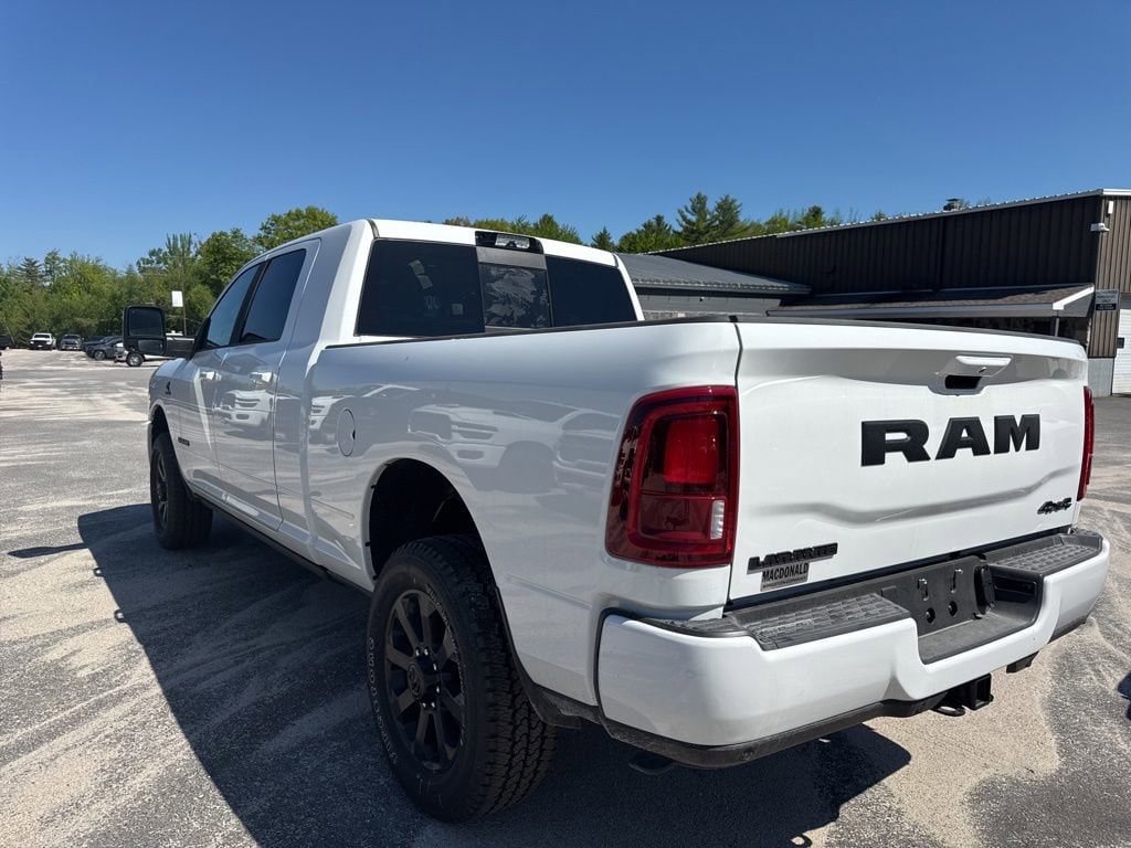 New 2026 Ram 3500 LARAMIE MEGA CAB 4X4 6'4 BOX Pickup