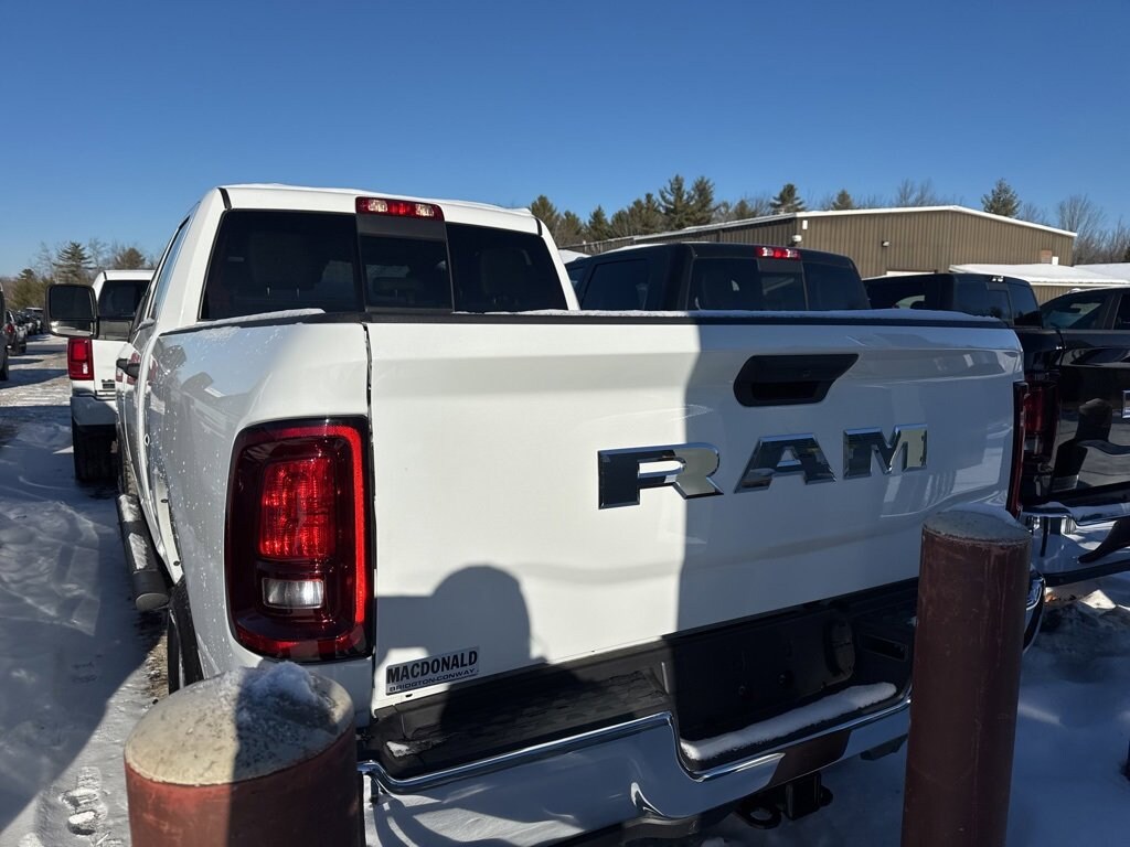 New 2026 Ram 3500 TRADESMAN CREW CAB 4X4 6'4 BOX Pickup