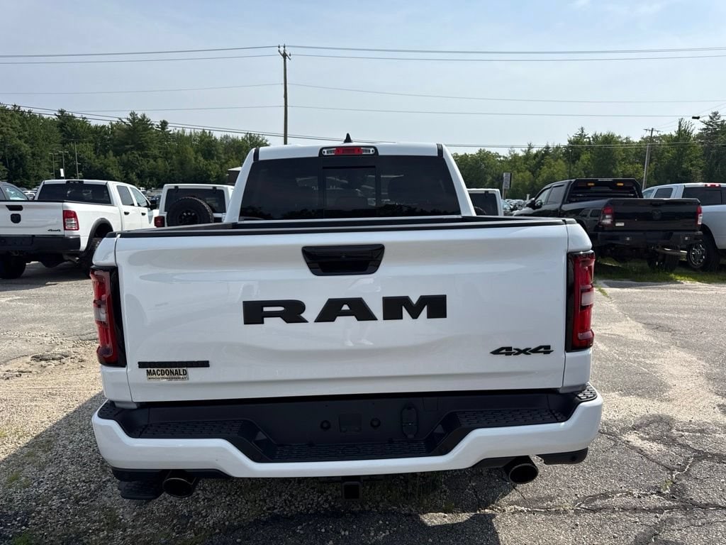 New 2026 Ram 1500 BIG HORN CREW CAB 4X4 5'7 BOX Pickup