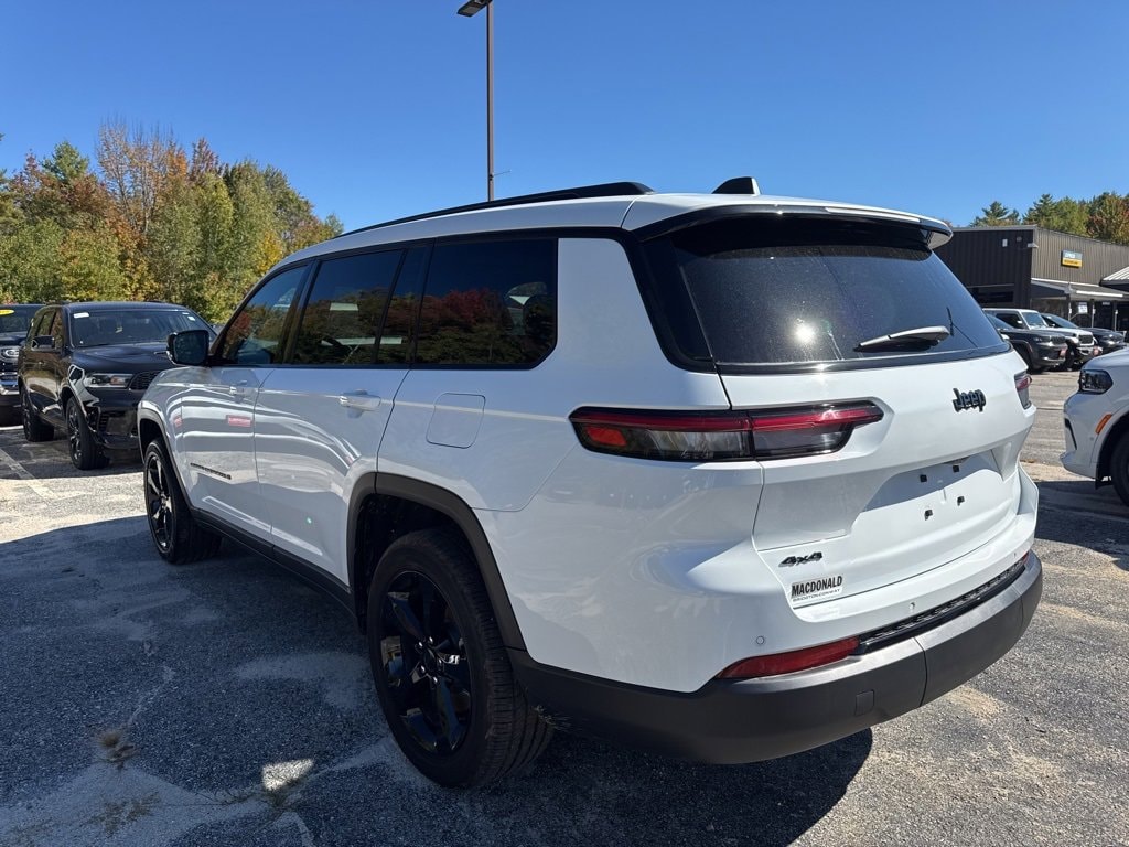 New 2025 Jeep Grand Cherokee L ALTITUDE X 4X4 Sport Utility