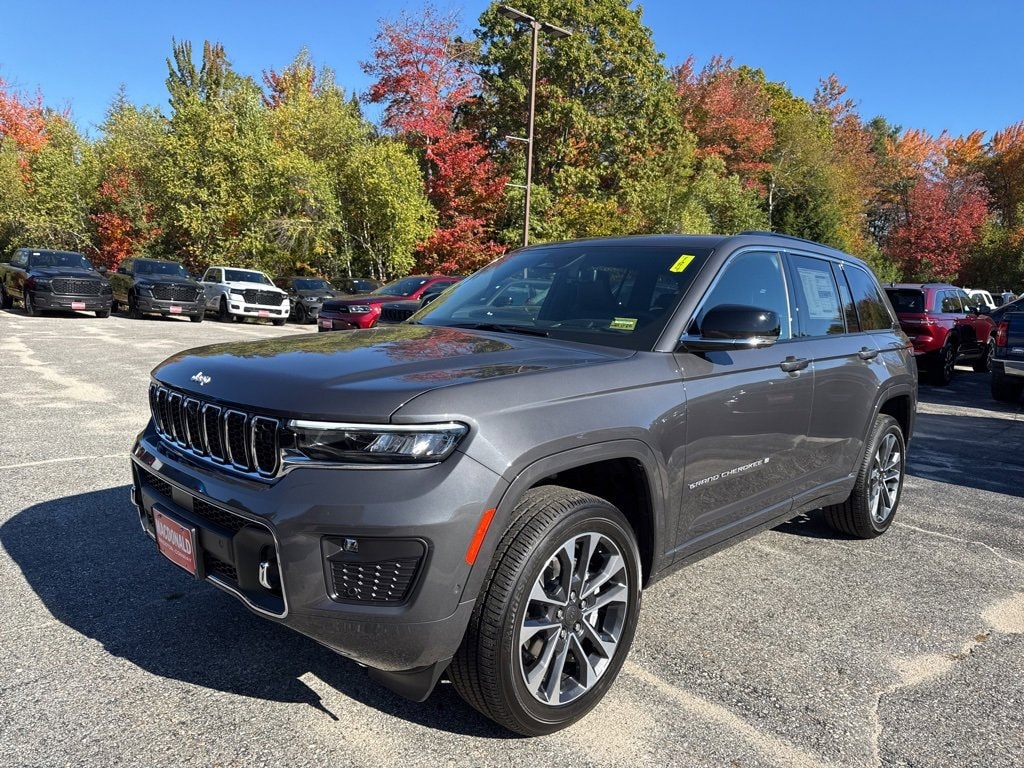 2025 Jeep Grand Cherokee Overland's photo