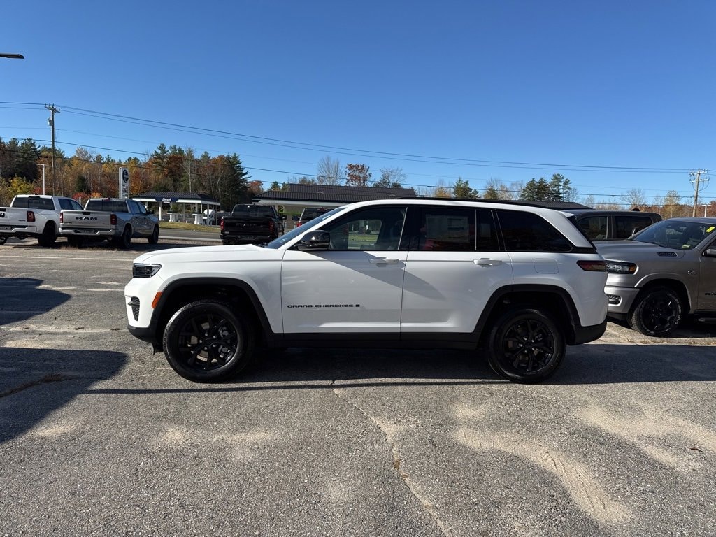 New 2025 Jeep Grand Cherokee ALTITUDE X 4X4 Sport Utility
