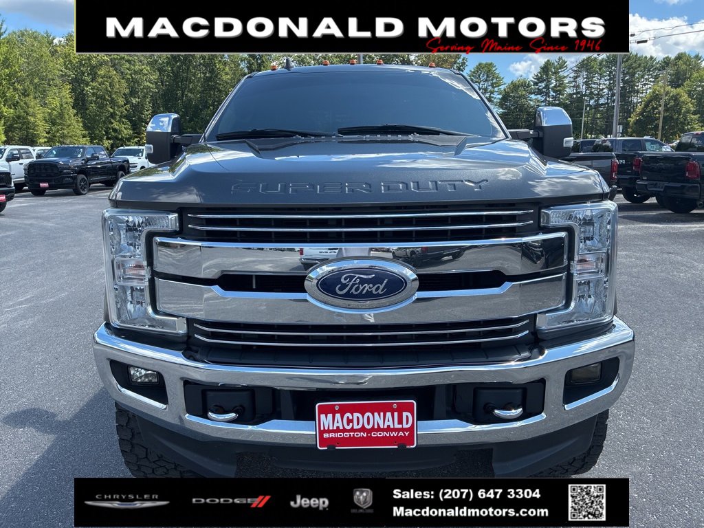 2019 Ford F-250 Lariat photo 2