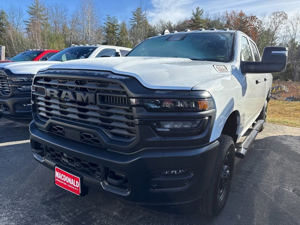 New 2026 Ram 2500 TRADESMAN CREW CAB 4X4 6'4 BOX Pickup