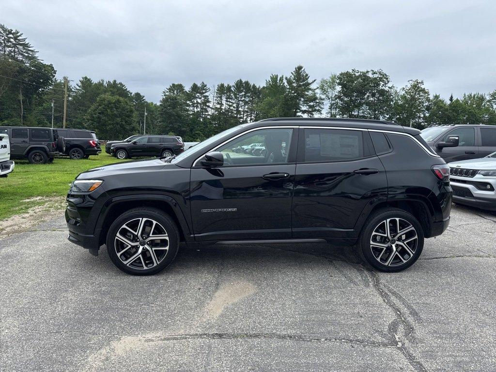 2025 Jeep Compass Limited photo 2