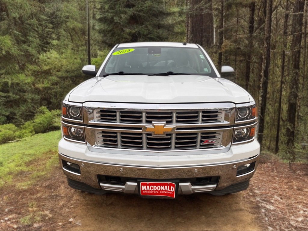 2015 Chevrolet Silverado 1500 LTZ photo 2