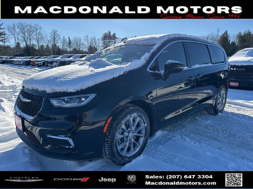 2026 Chrysler Pacifica Select AWD's photo