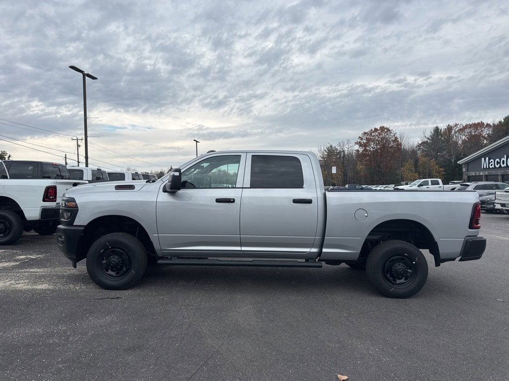New 2026 Ram 2500 TRADESMAN CREW CAB 4X4 6'4 BOX Pickup