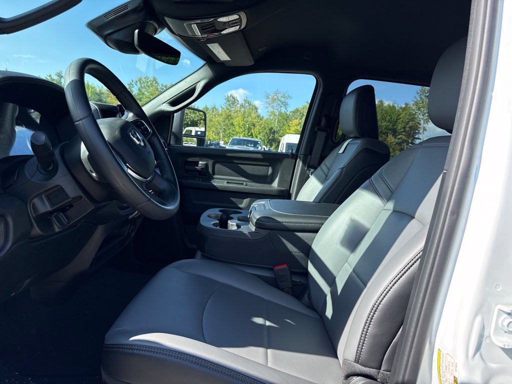 2026 RAM 2500 Tradesman - Photo 13