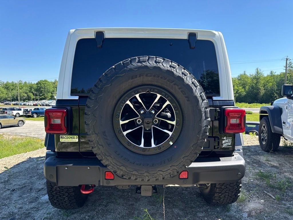 New 2026 Jeep Wrangler 4-DOOR RUBICON X Sport Utility