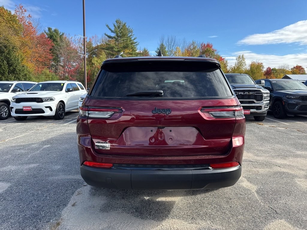 New 2025 Jeep Grand Cherokee L ALTITUDE X 4X4 Sport Utility