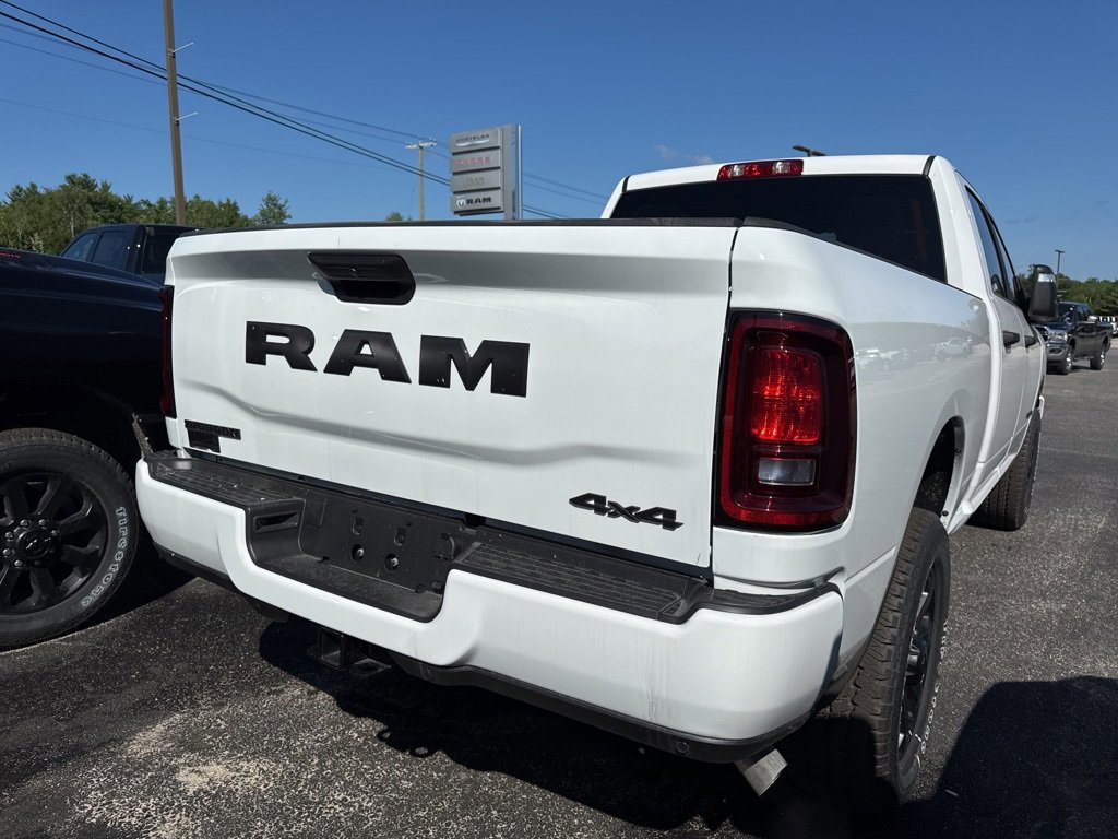 2025 Ram 3500 Big Horn photo 3