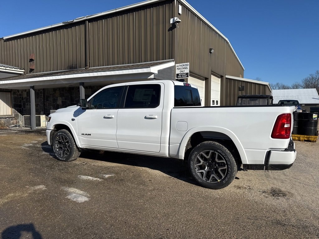 New 2026 Ram 1500 LARAMIE CREW CAB 4X4 5'7 BOX Pickup