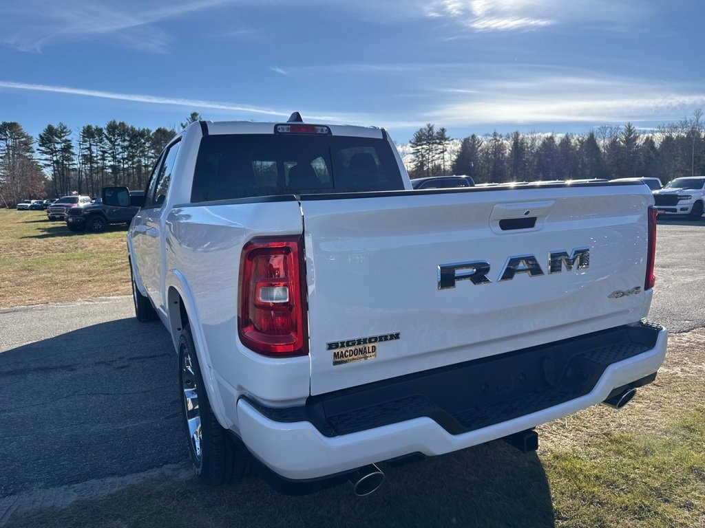 New 2026 Ram 1500 BIG HORN CREW CAB 4X4 5'7 BOX Pickup